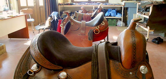 Χειροποίητες σέλες από δέρμα για άλογο